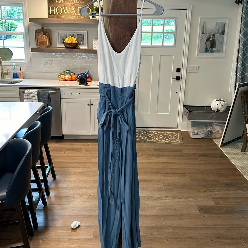 One piece jumpsuit with pockets! Never worn!